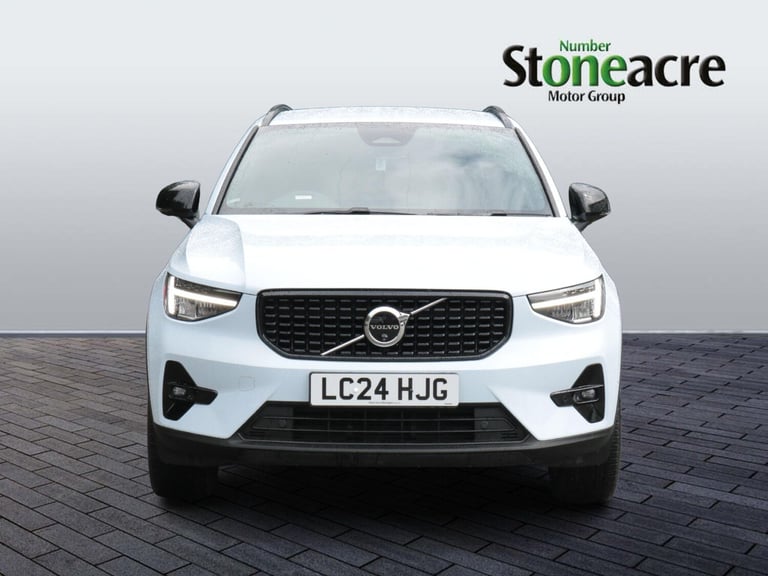 2024 Volvo XC40 Plus Dark B4 (197 hp) ESTATE Petrol/Electric Hybrid Automatic