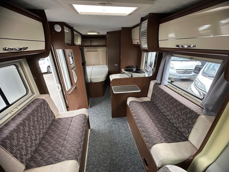 Roller Team Auto-Roller 694 4 berth DIESEL MANUAL 2014/14