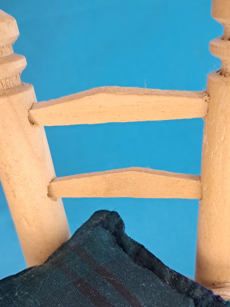 Vintage  mini chair with pilow 6-inch. (Can bee for dolls house). As seen. 