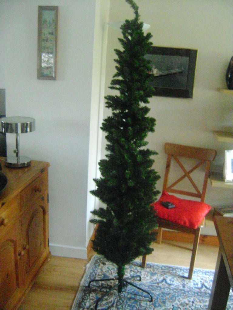 PENCIL STYLE XMAS TREE