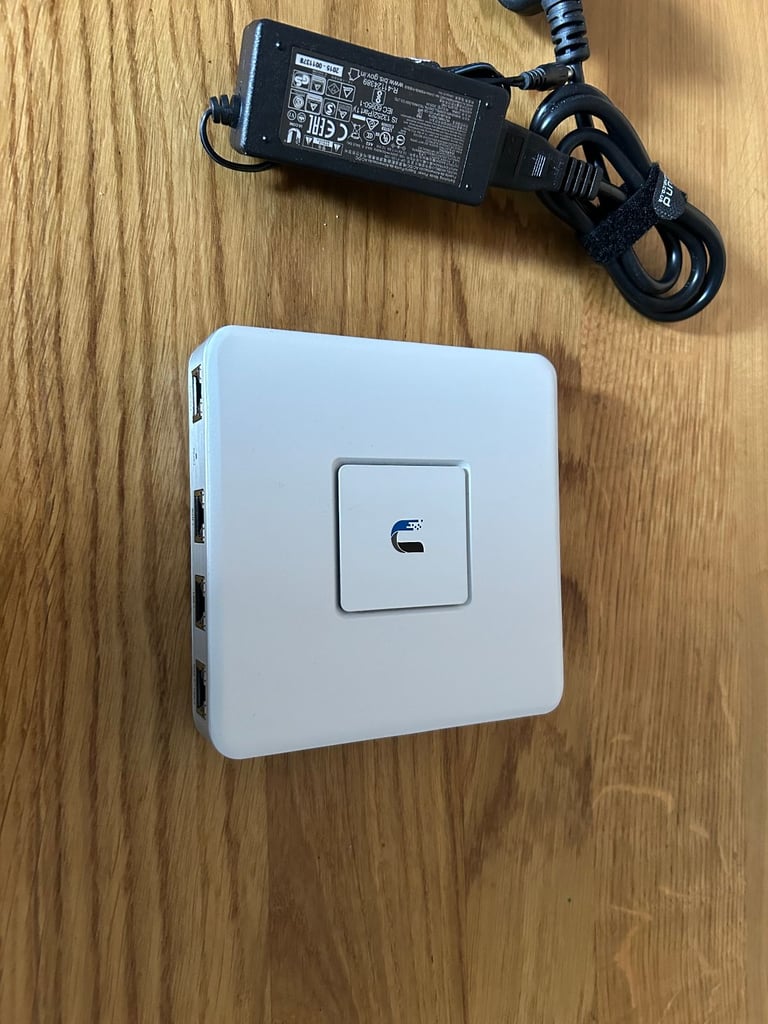 Ubiquiti UniFi Security Gateway