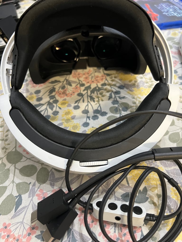 PS4 PSVR BUNDLE GEN 1 CUH‑ZVR1 COMPLETE SET UP NO BOX