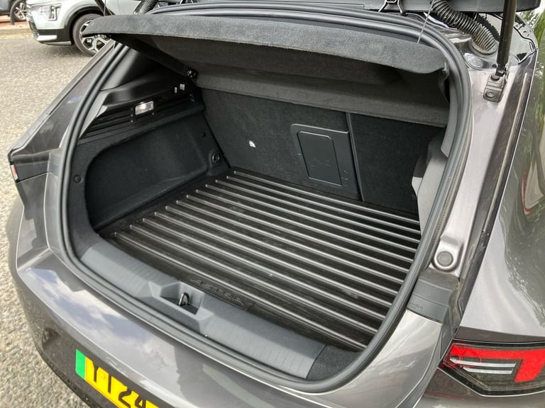 2024 Vauxhall Astra 115kW Ultimate 54kWh 5dr Auto Hatchback Electric Automatic