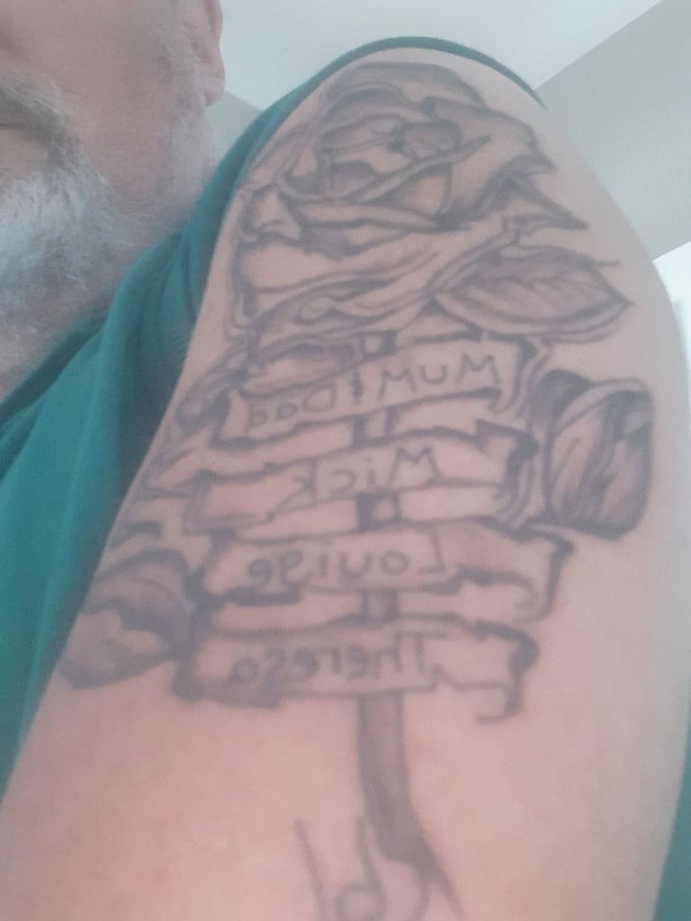 For sale corner fish tank 