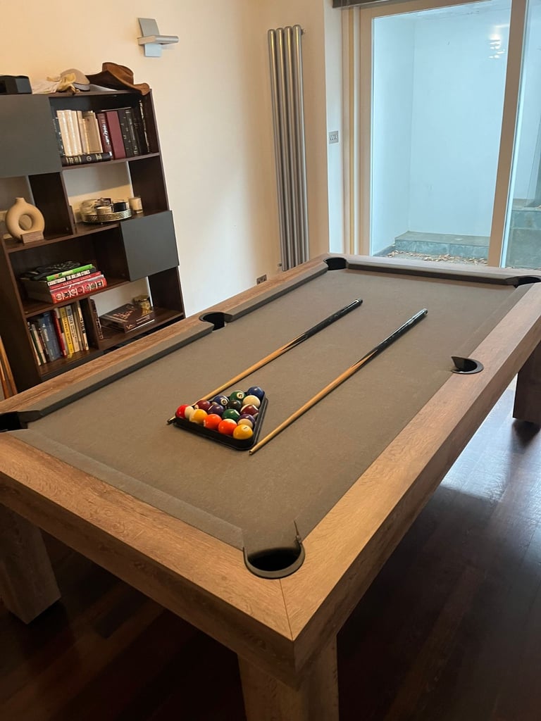 Pool table with table tennis top
