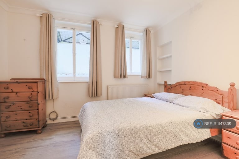 2 bedroom flat in Norwood Road, London, SE24 (2 bed) (#1147339)