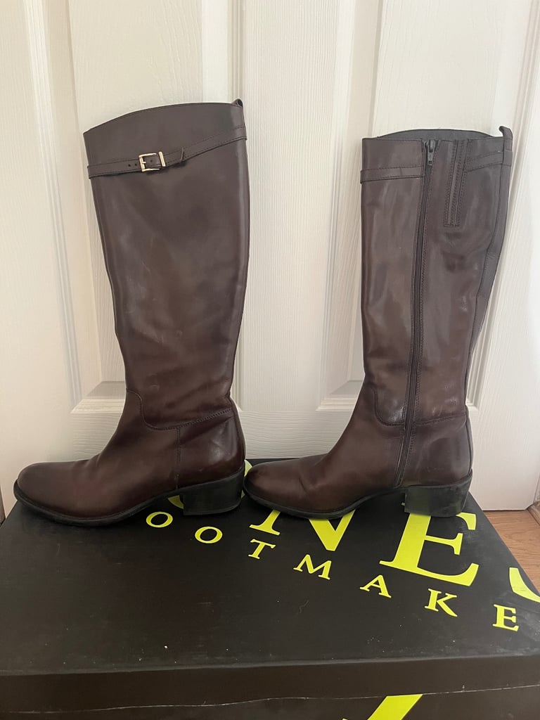 Jones ladies boots worn once