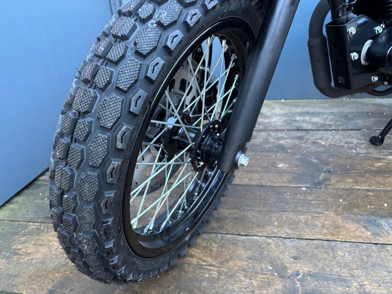 BIKE OF THE WEEK - Bluroc Legend 125cc Scrambler Motorcycle Mutt Bullit 125 