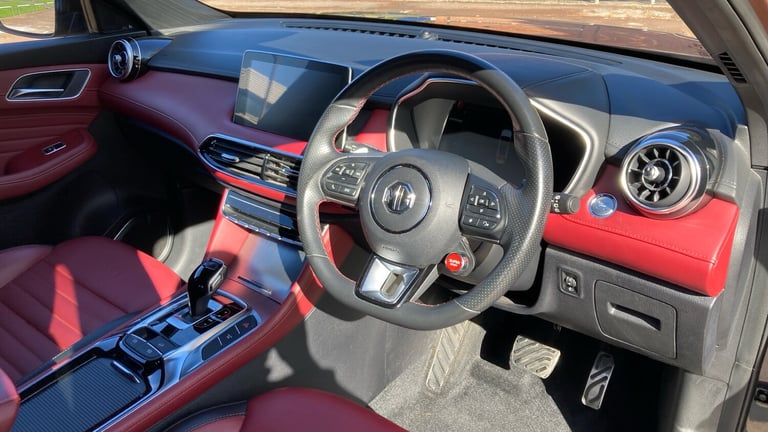 2023 MG MG HS 1.5 T-GDI Trophy 5dr DCT Petrol Hatchback Hatchback Petrol Automatic