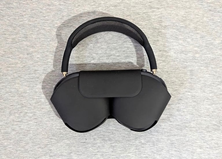 image for Apple headphones max