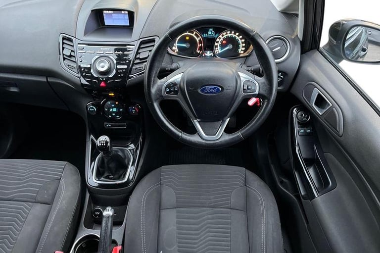 2016 Ford Fiesta 1.0 EcoBoost 125 Titanium 5dr HATCHBACK PETROL Manual