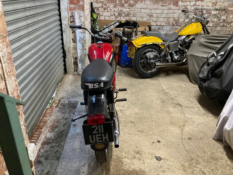 1961 BSA C15 250cc SINGLE (CLASSIC MOTORCYCLE) FULLY SORTED RELIABLE !!