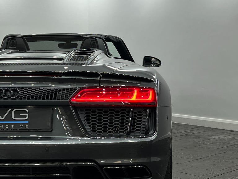  Audi R8 5.2 FSI V10 Spyder S Tronic quattro Euro 6 (s/s) 2dr Petrol Automatic