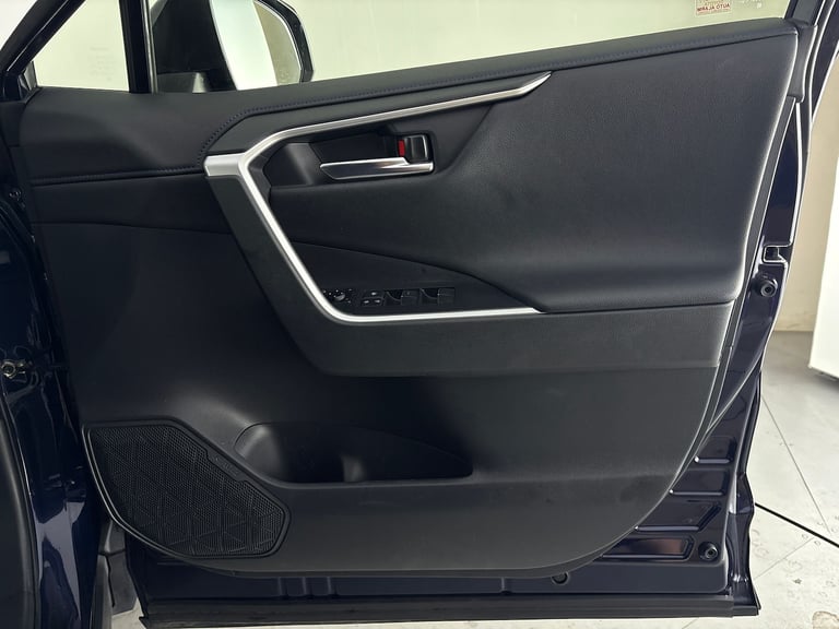 2022 Toyota RAV4 2.5 VVT-h GPF Dynamic SUV 5dr Petrol Hybrid CVT Euro 6 (s/s) (218 ps) - REV Suv ...