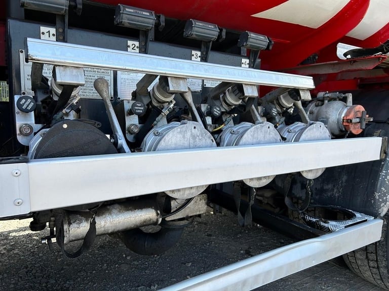 DAF FAN CF370 26 TONNE FUEL TANKER 2018 – PO18 SFE