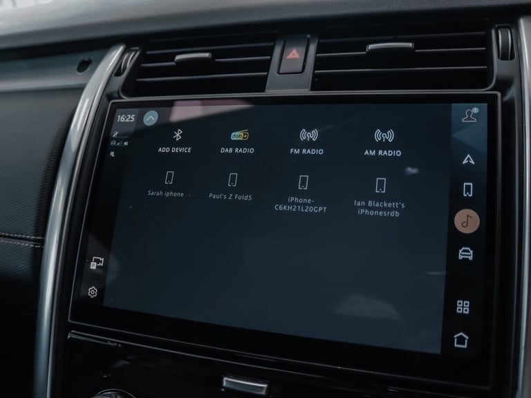 2021 Land Rover Discovery 3.0 D300 R-Dynamic HSE 5dr Auto Station Wagon Diesel Automatic