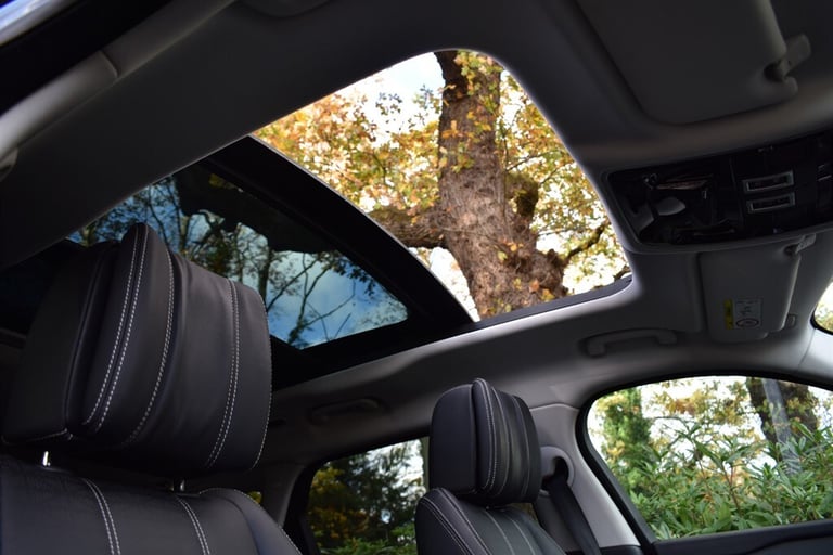 2017 Land Rover Range Rover Velar HSE+MEGA SPECIFICATION!!! Estate Diesel Automatic