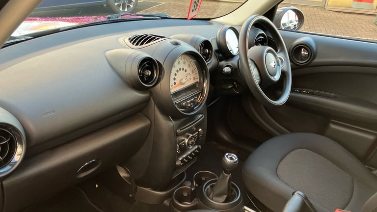 2014 MINI Countryman 1.6 Cooper 5dr Petrol Hatchback Hatchback Petrol Manual