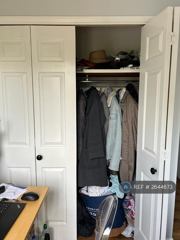 3 bedroom flat in Bywater Place, London, SE16 (3 bed) (#2644673)