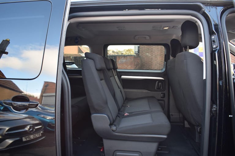 2022 Toyota PROACE CITY Verso 1.5D Shuttle Medium MPV MWB Euro 6 (s/s) 5dr (9 Seat) MPV Diesel Ma...