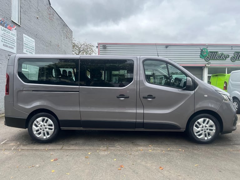 image for Renault Trafic 2.0 dCi ENERGY 30 Sport Nav 9 Seat LWB Minibus  DIESEL 2021/21
