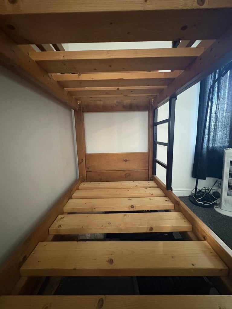 Sturdy Plank Bunk Bed