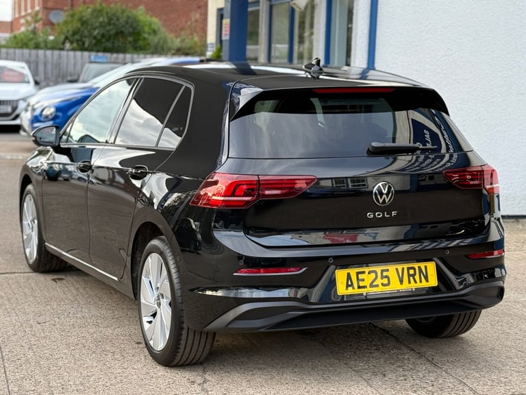 2025 Volkswagen Golf 1.5 TSI Match 5dr, UNDER 3300 MILES, MAY 2028 VOLKSWAGEN WARRANTY HATCHBACK ...