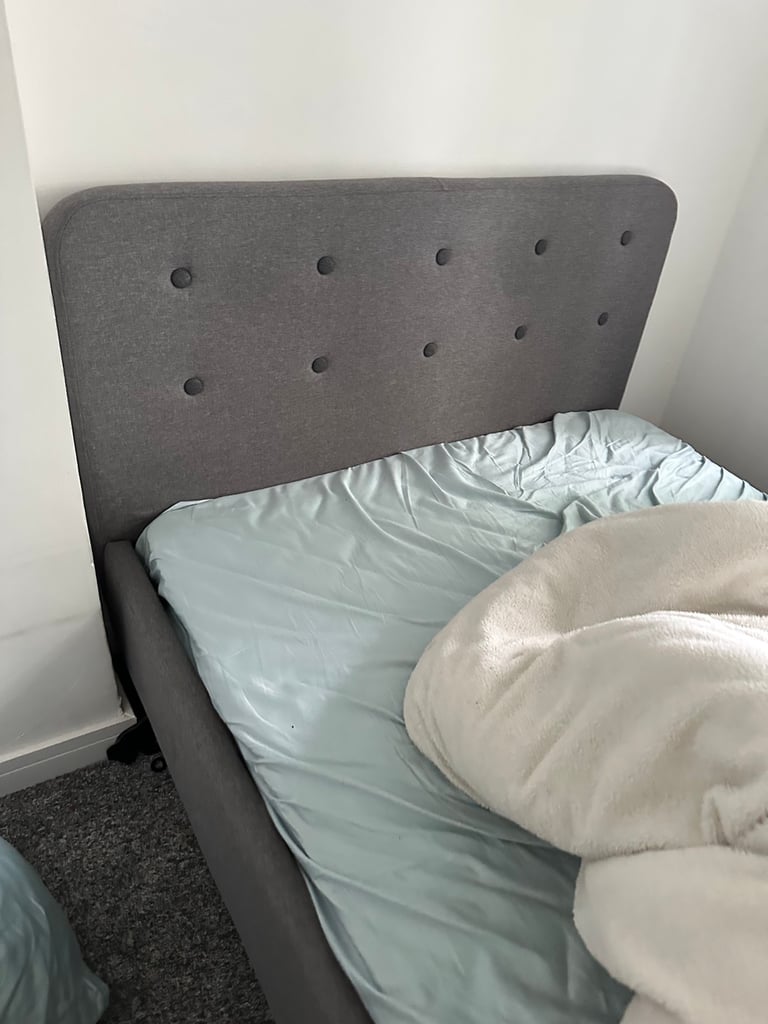 Double bed grey 