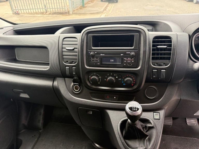 2021 71 RENAULT TRAFIC 2.0 DCI ENERGY 28 BUSINESS PANEL VAN 5DR DIESEL MANUAL SW