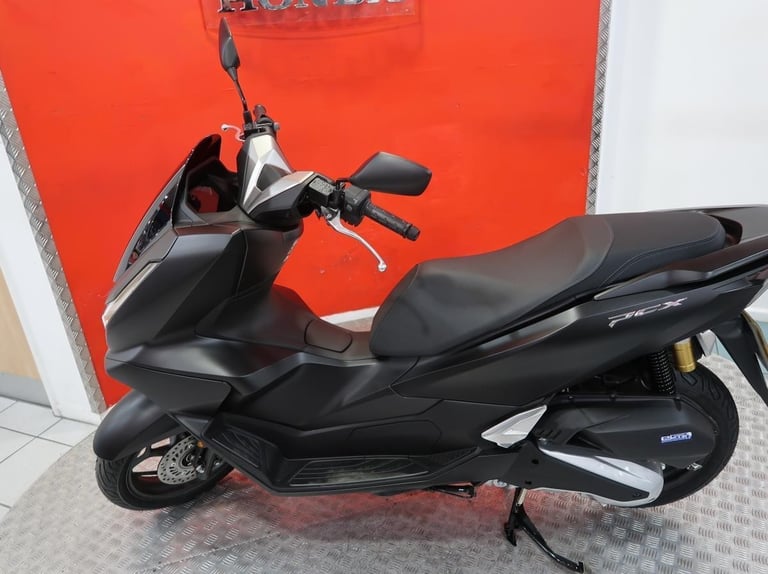 Brand new 2025 Honda PCX125 DX
