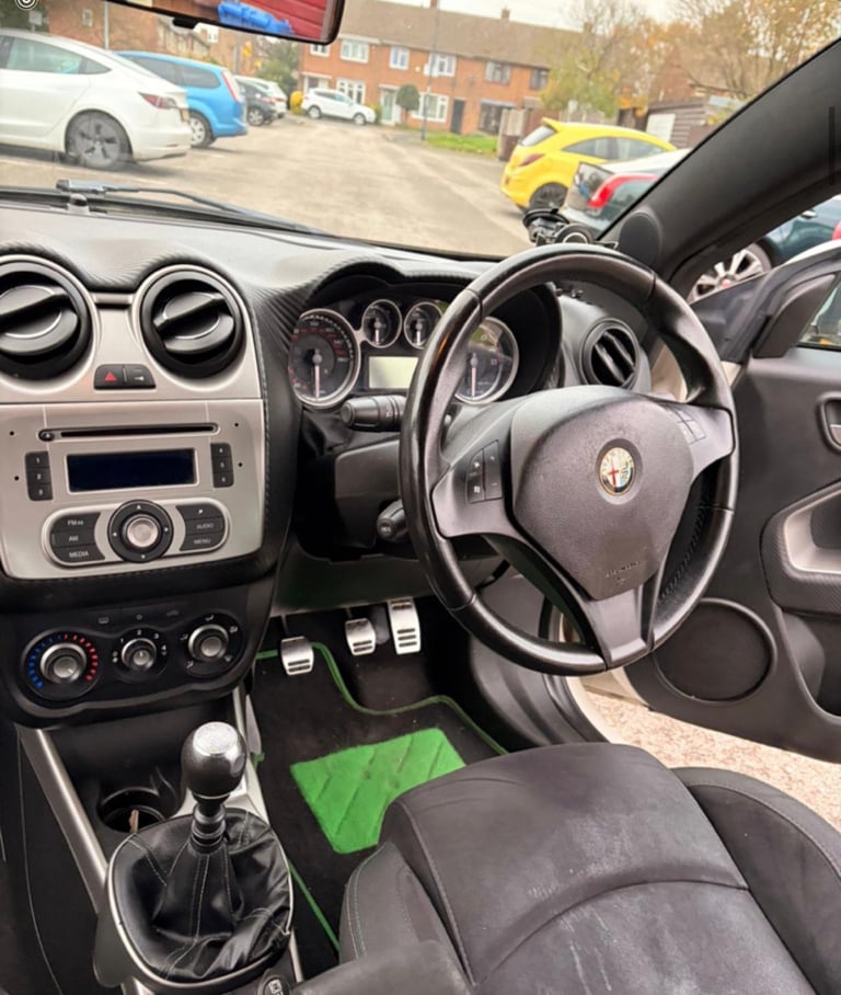 Alfa Romeo, MITO, Hatchback, 2013, Manual, 875 (cc), 3 doors