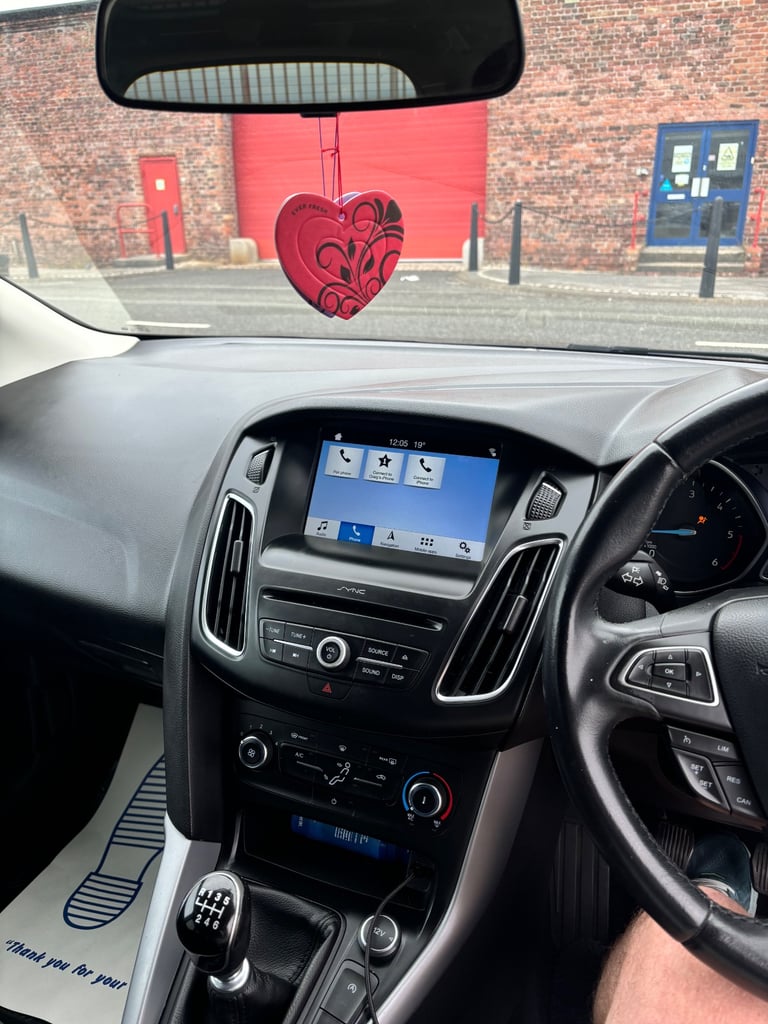 Ford, FOCUS, Estate, 2017, Manual, 1499 (cc), 5 doors