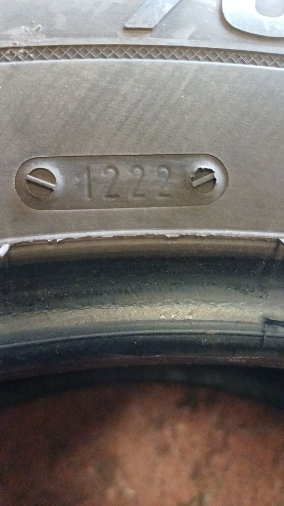 2x 235 55 19 Riken Tyres