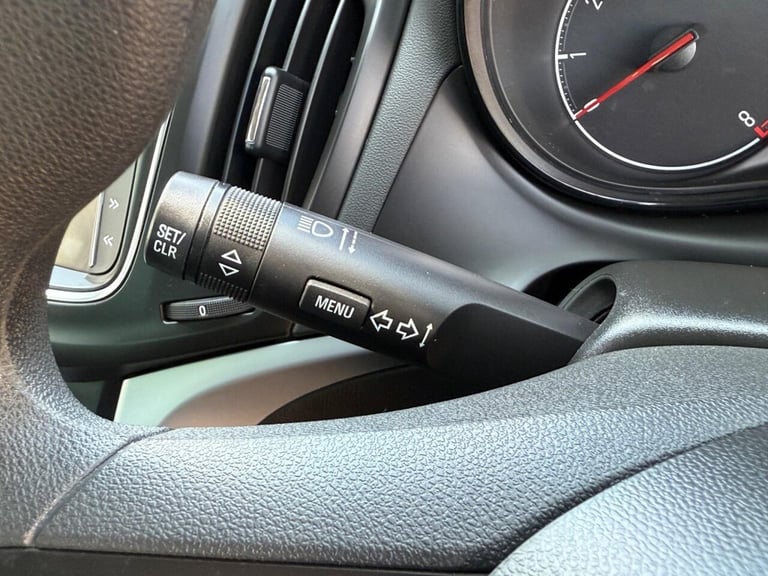 2017 Vauxhall Zafira Tourer 1.4i Turbo Energy Auto Euro 6 5dr MPV Petrol Automatic