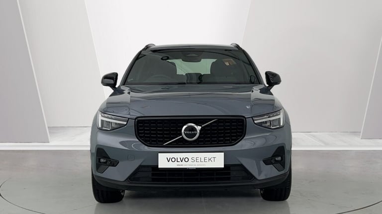 2022 Volvo XC40 Plus, B3 mild hybrid, Petrol, Dark Estate Petrol Automatic