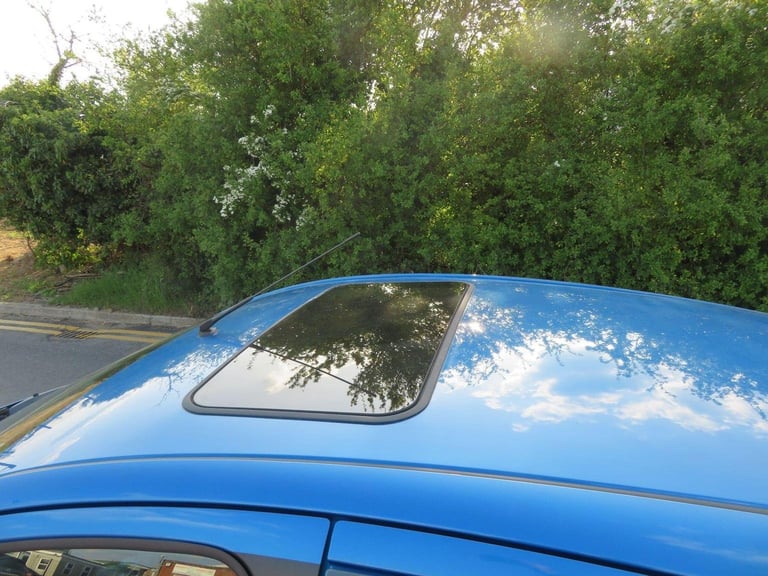 TOYOTA AYGO 1.0 VVT-i Blue MultiMode Euro 5 5dr 2010