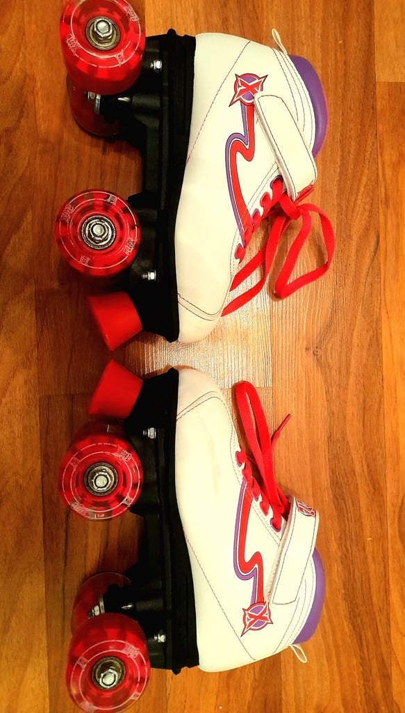 £10 Xootz Disco Roller Boots
