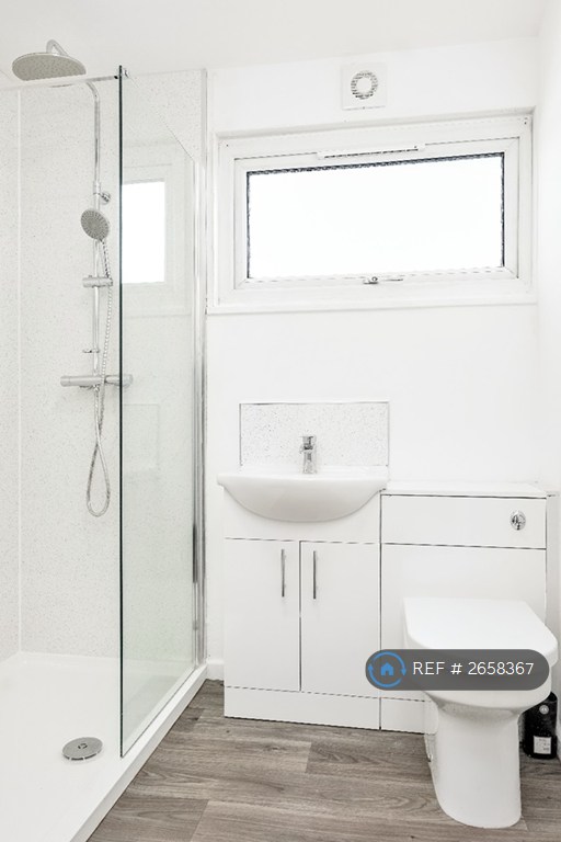 Studio flat in Norburn, Bretton, Peterborough, PE3 (#2658367)