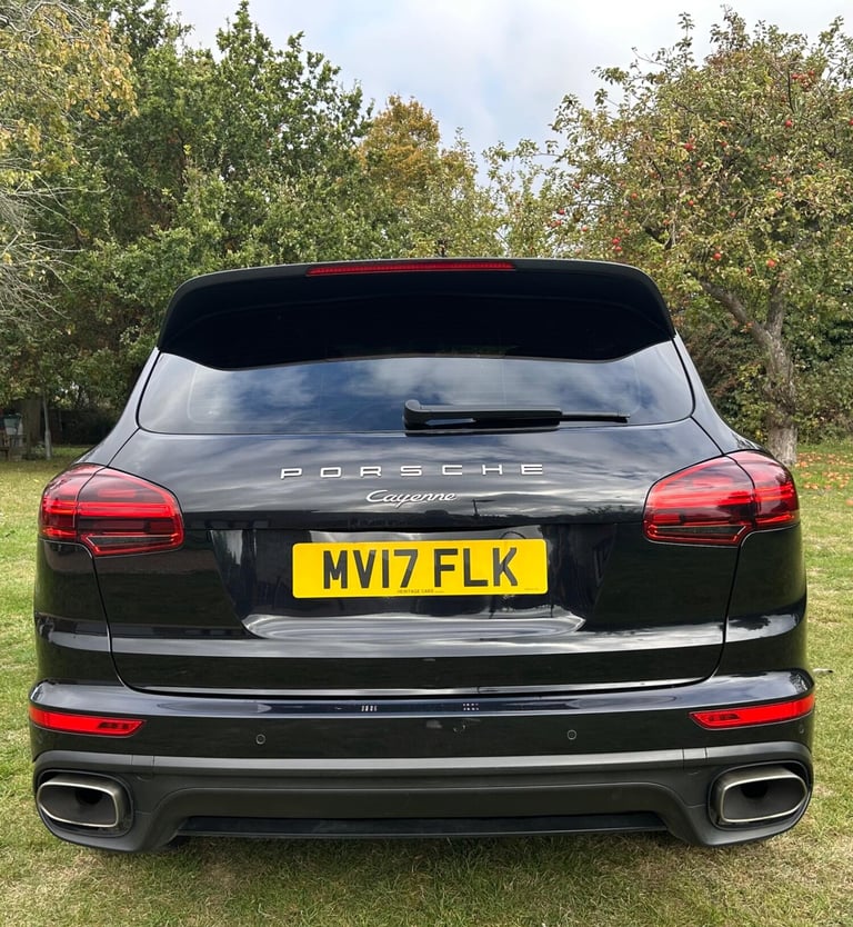 2017 Porsche Cayenne Platinum Edition Diesel 5dr Tiptronic S ESTATE DIESEL Automatic