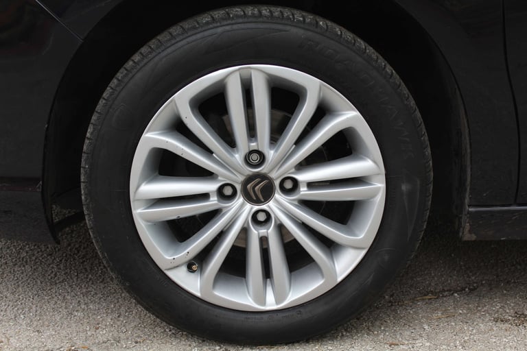 2016 Citroen C4 1.2 C4 Feel PureTech 5dr Hatchback Petrol Manual