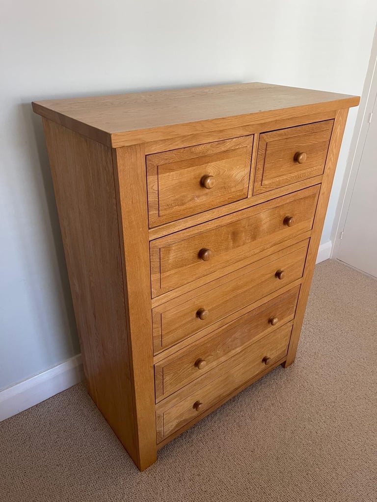 FREE DELIVERY SOLID OAK CHEST OF 6 DRAWERS GREAT CONDITION
