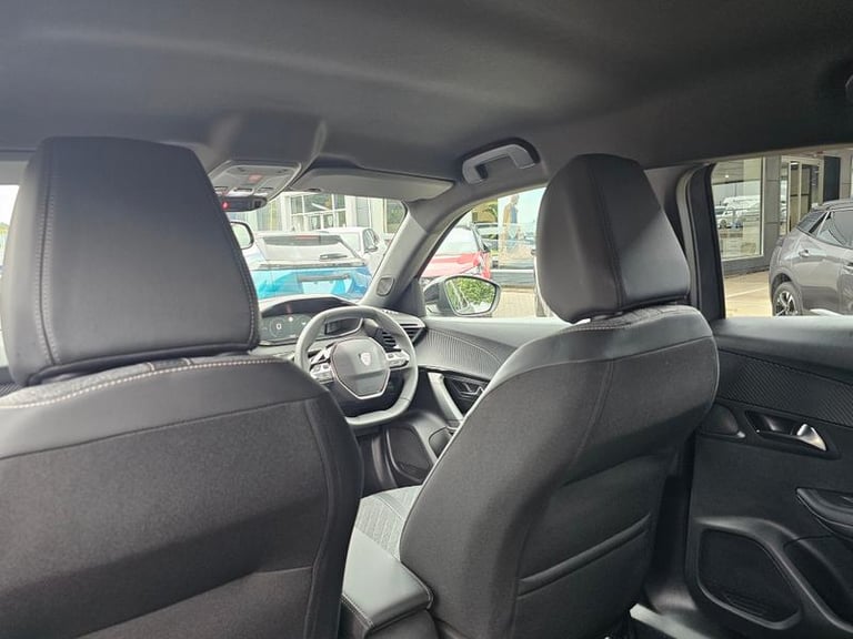 2023 Peugeot 2008 1.2 PureTech Allure SUV 5dr Petrol Manual Euro 6 (s/s) (130 ps) Manual SUV Petr...