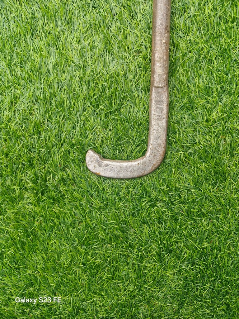 Drain cover key 3ft in length