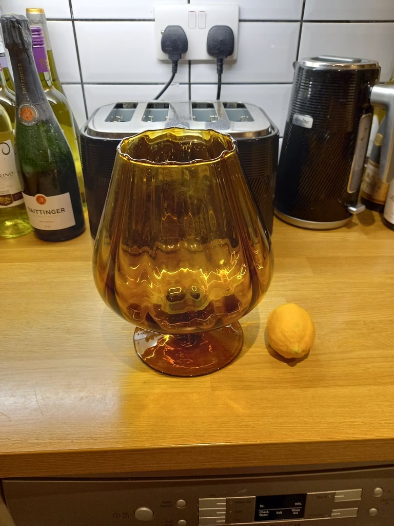 image for A Baloon Glass
