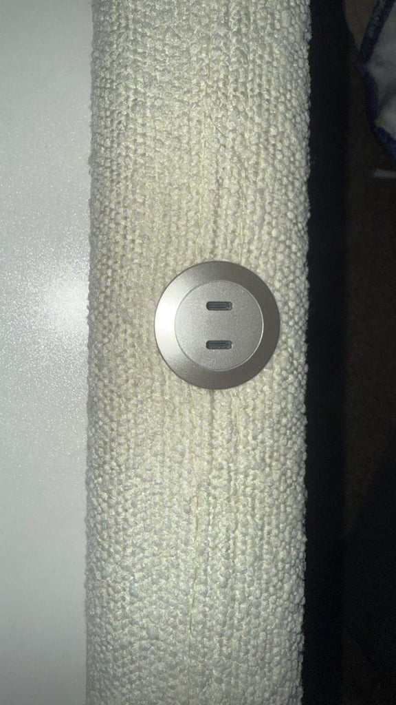 Dreams chloe bedside unit with USB-C 