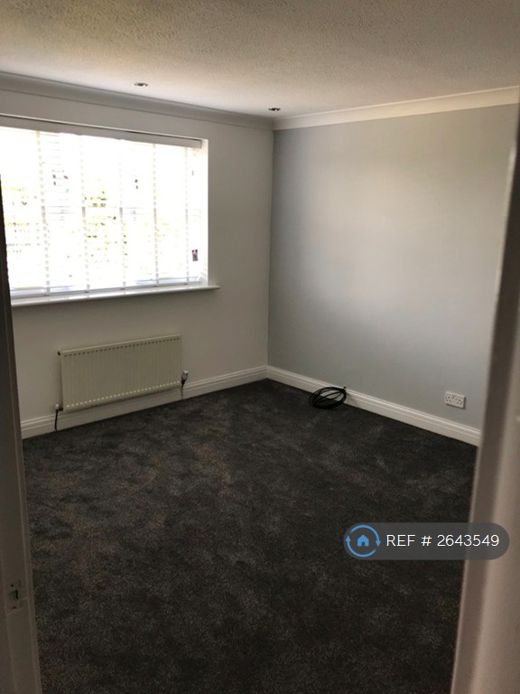 4 bedroom house in Cheviot Avenue, Lytham St. Annes, FY8 (4 bed) (#2643549)