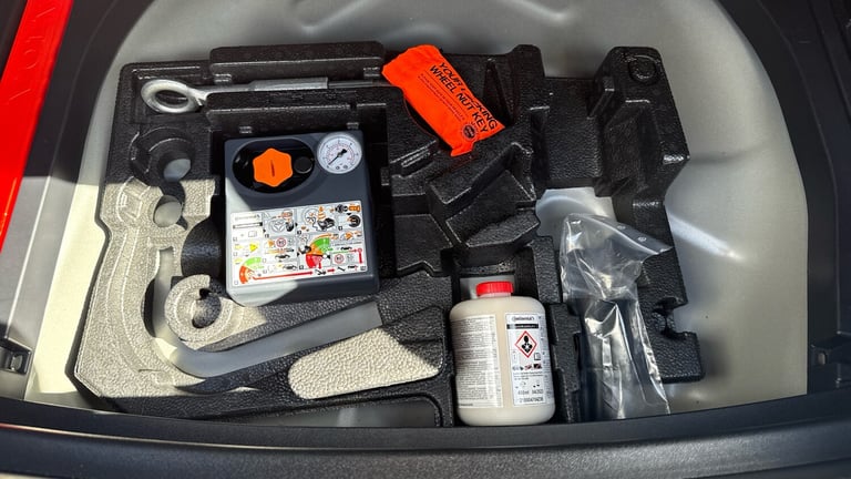 2019 Volvo V40 1.5 T3 R-Design Edition Hatchback 5dr Petrol Auto Euro 6 (s/s) (152 ps) Hatchback ...