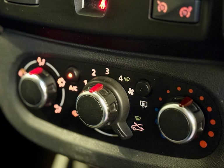 2017 Dacia Duster 1.2 TCe Prestige SUV 5dr Petrol Manual 4WD Euro 6 - FOUR