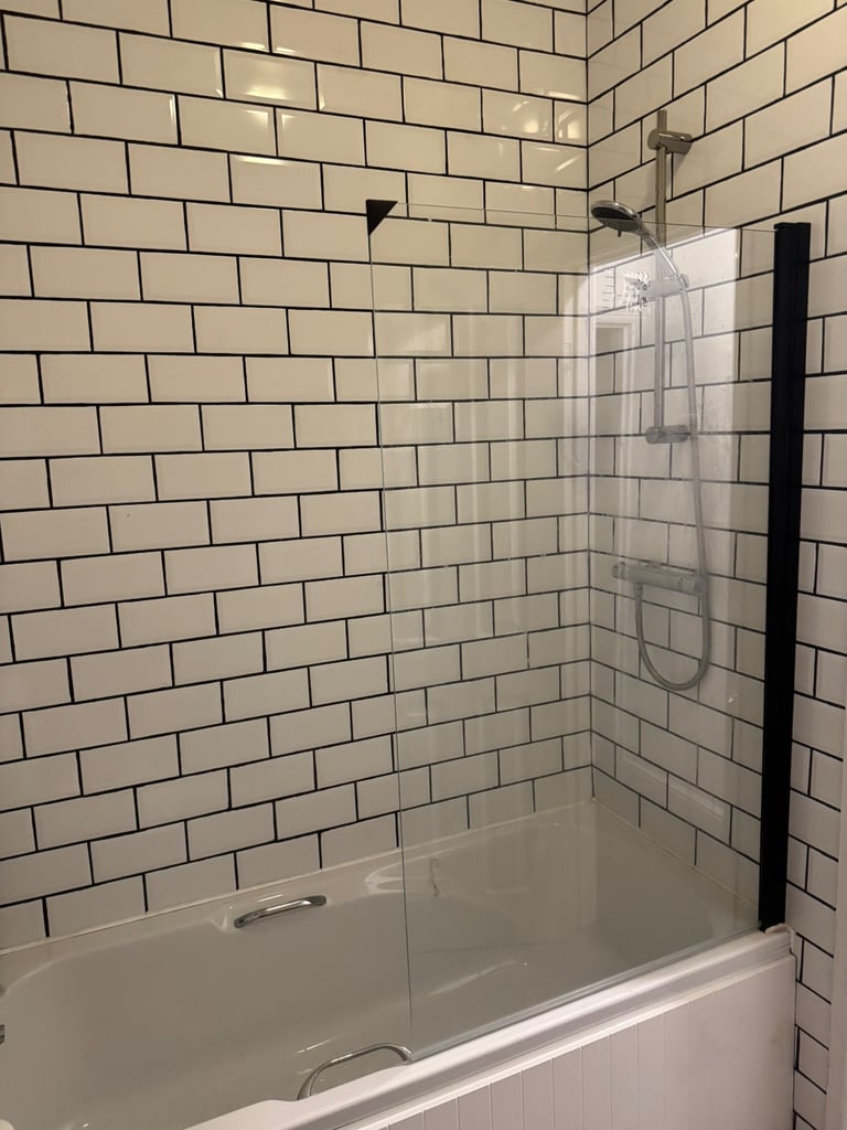 Spacious double room  available