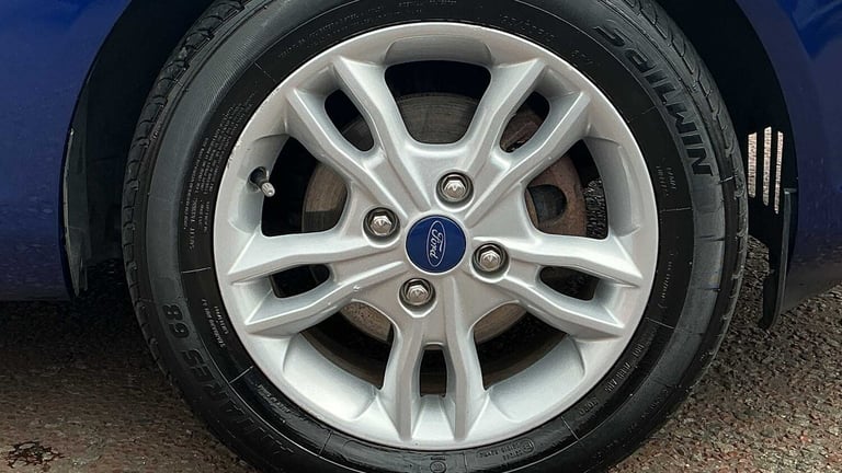 2014 Ford Fiesta 1.25 82 Zetec 5dr HATCHBACK PETROL Manual
